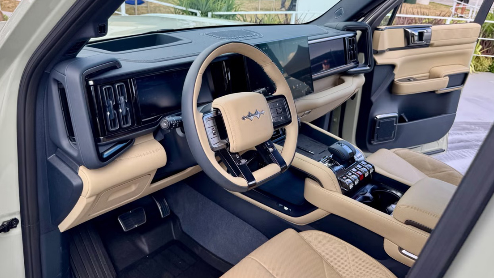 Denza B5: Ήρθε στην Ευρώπη το Plug-in υβριδικό κινέζικο SUV